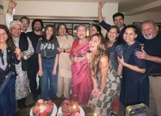 Shabana Azmi celebrates 'Betu' Farhan Akhtar's birthday with Javed Akhtar, Honey Irani