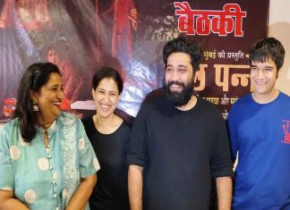 Bollywood actors Seema Pahwa and Vivaan Shah staged the play 'Kuch Panne' at House of Variety Theatre.